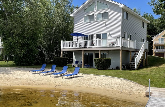 4 Bed 2 Bath Winnipesaukee Waterfront with Sand Beach and Dock that Sleeps 8
