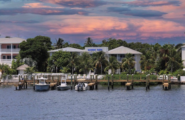Luxus-Eigentumswohnung am Wasser mit 4 Schlafzimmern im Bayfront Suites & Marina (barrierefrei)