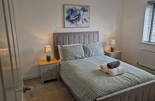 4-Bed Charming Pet-Friendly House w/ Garden