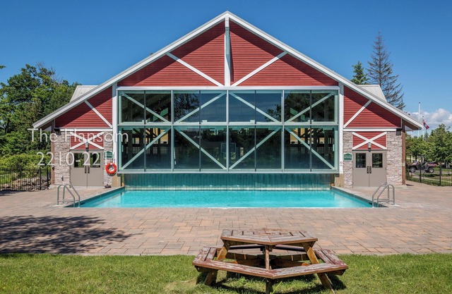 4-Bed Country Club Haven with Pool, BBQs, and More