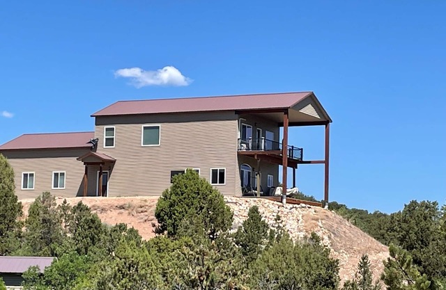 4 Bed Tabiona Mountain Cabin Home