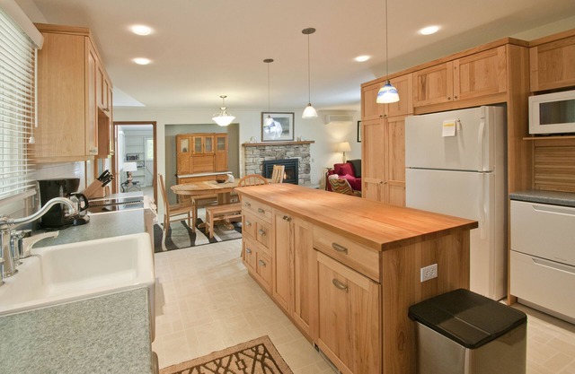 4 Bedroom, 2 Bath Ranch Home With A Great Egg Harbor Location.