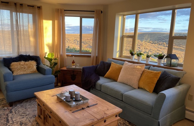 4 bedroom/2 bathroom suite