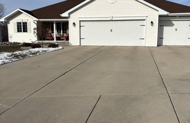 4 Bedroom-3.5 Bath for 2025 NFL Draft in Green Bay