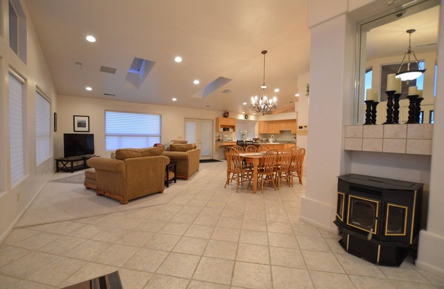 4 Bedroom 3 Bath Home close to Antelope Canyon, Horseshoe Bend and Lake Powell!