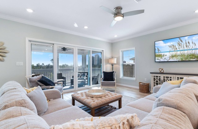 4 bedroom 4 bathroom sleeps 12 with golf cart