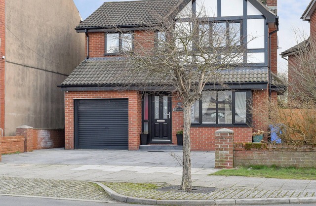 This ‘home from home’ is the perfect base from which to explore the Fylde Coast.