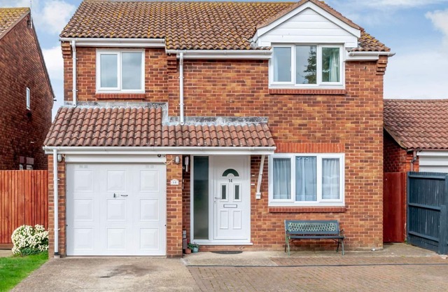 4 bedroom accommodation in Birchington