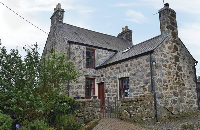 4-Zimmer-Unterkunft in Llanbedrgoch, in der Nähe von Benllech