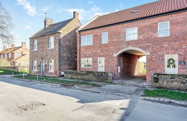 4 bedroom accommodation in Rainton, near Thirsk