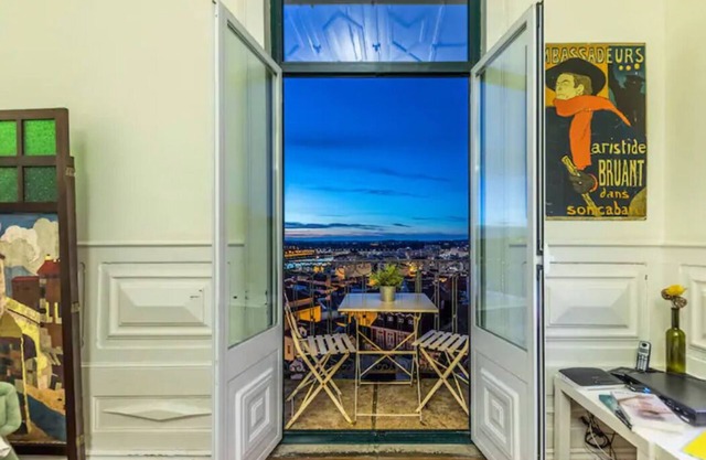 4 Bedroom apartment that offers a wonderful view of Coimbra and Mondego river.