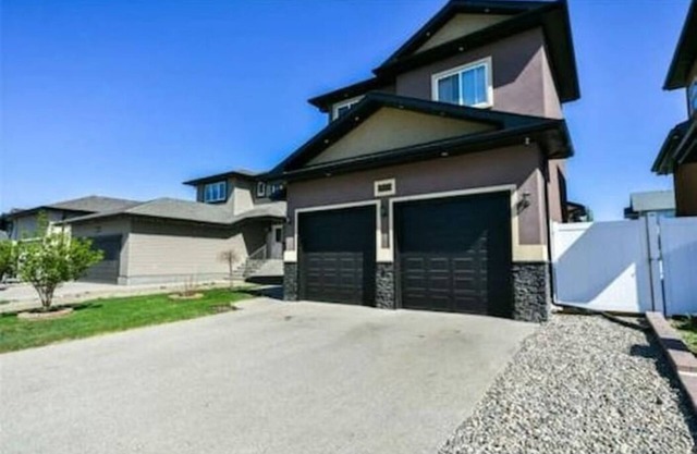 4 BedRoom Beautiful House