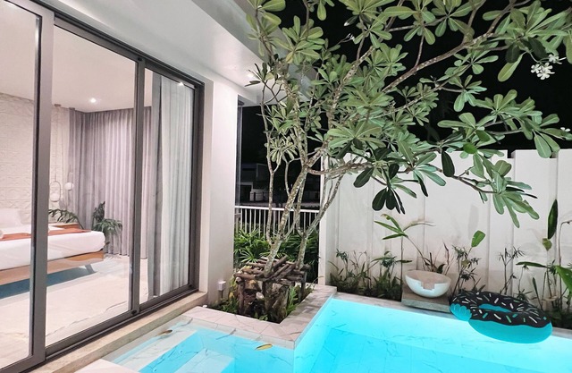 4-bedroom house in cool Tambon Choeng Thale with AC, WiFi