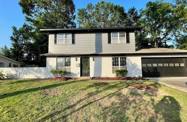 4-bedroom house in lovely Baton Rouge near LSU with WiFi.
