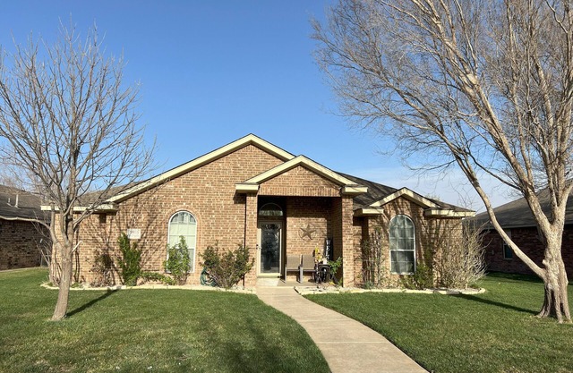 4-bedroom house within City View Amarillo with all you need for your stay.