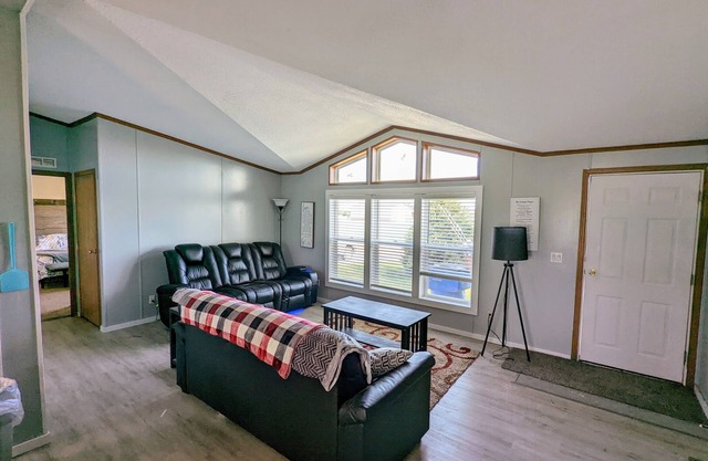 4 Bedroom North Ogallala. Off-Season Pricing