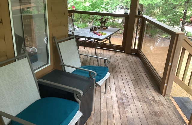 4 Bedroom Pet Friendly Cottage Ruhige, abgeschiedene Lage am Wasser in Secret Cove