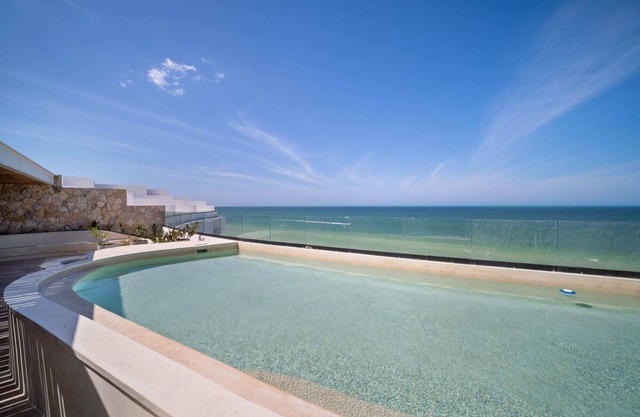 4 Bedroom Siela Beachfront Luxury Apartment