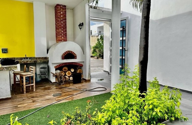 4-bedroom villa in beautiful Playa del Carmen with WiFi, AC, TV, Pool