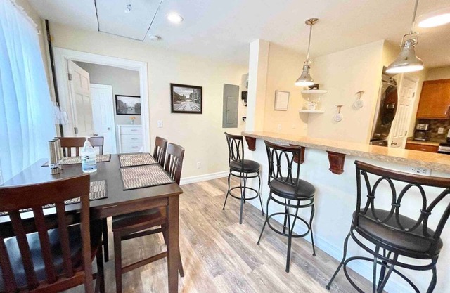 4 bedrooms & 3 bathrooms | Entire Home For Families 🏠