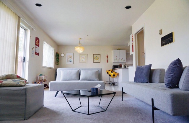 4 Bedrooms Entire House, Nearby Downtown Vancouver