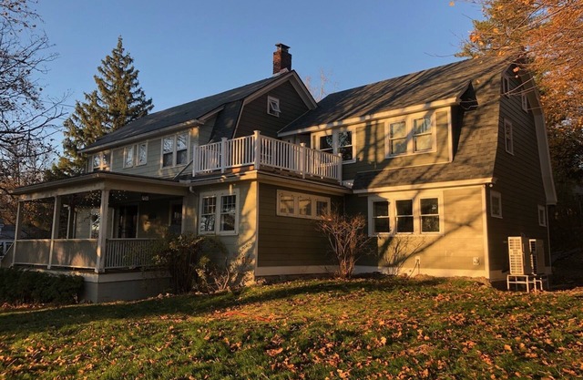 4 BR/3BA house walking distance to Cornell - perfect for Graduation or Reunions