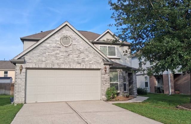 4 BR Family Home by Medical Center & Woodlands