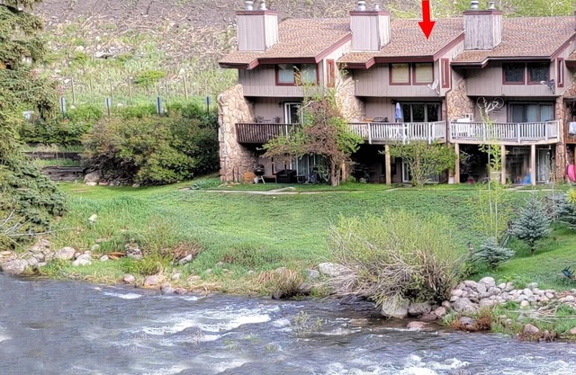 Deck w/ Grill On Gore Creek, 4-BR, Pet Friendly, Steps from Free Bus Stop - Great Value!