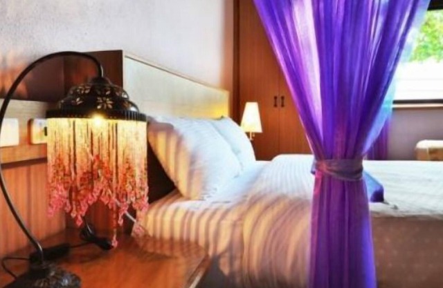 -4, Chingjing 4pax Violet
