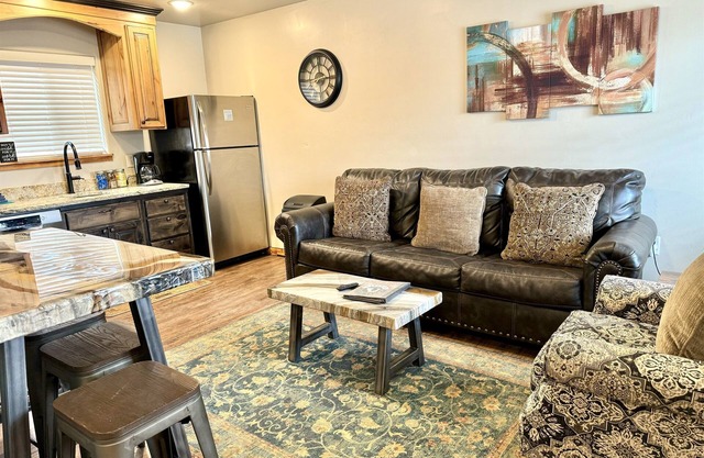 #4 Close to Hiking Trails, Dog Friendly