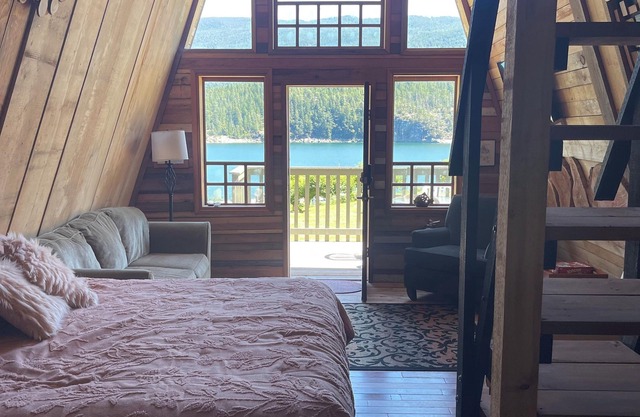 4 Coastal Cabins for exploring the Sunshine Coast of BC