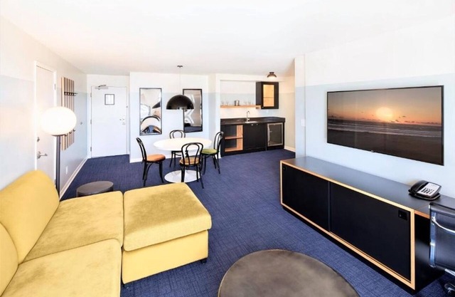 4 Coastal Suites for Big Groups | Kitchen | Balcony | Rooftop | Free Breakfast