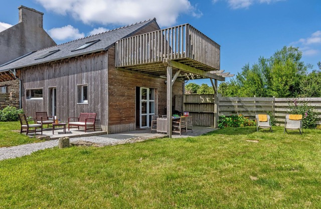 4*Häuschen in der Nähe des Meeres in der ruhigen Landschaft.Kostenlose Fahrräder