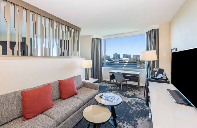 4 Junior King Suite at Grand Bay San Francisco Hotel, Pet-friendly Property