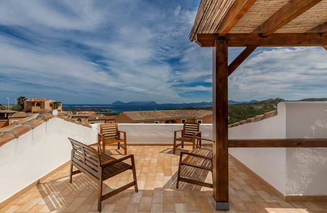 2 km von Porto Cervo mit panoramaterrasse