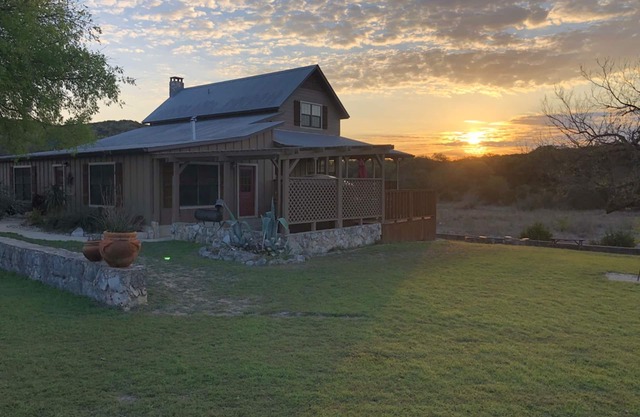 4 Maples on the Frio, Riverfront, Wi-Fi, @ Frio River Vacation Rentals