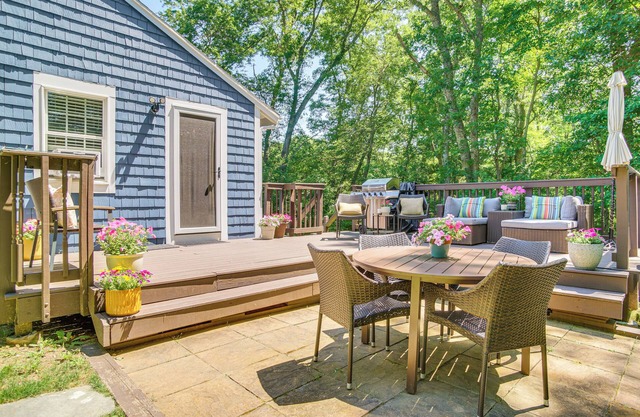 4 Mi to Bristol Beach: Cottage w/ Pond & Deck