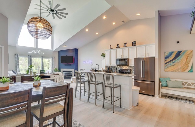 4 Mi to Dtwn: Gem w/ Lake Access in Camdenton