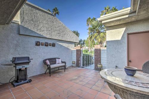 4 Mi to Dtwn Palm Springs Condo with Pool Access