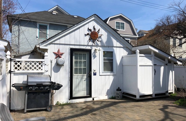4 Person Beach Bungalow