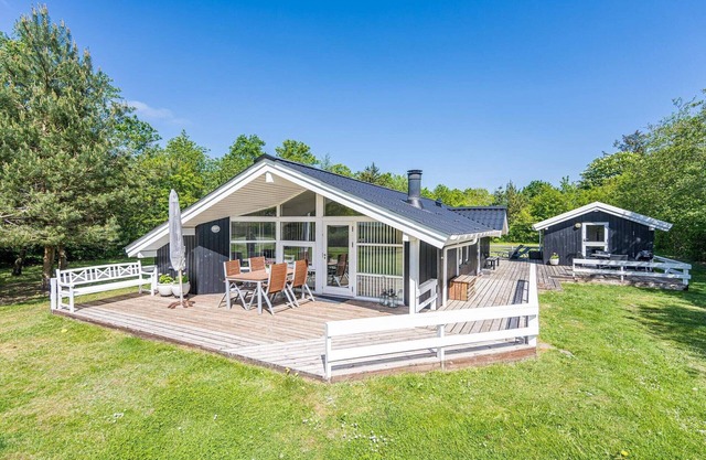 4 Personen Ferienhaus in Oksbøl-By Traum