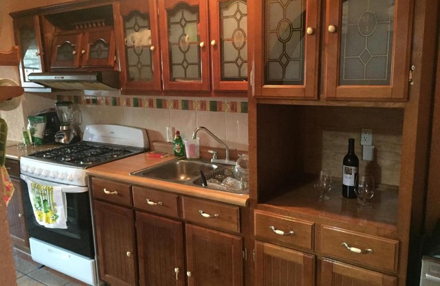 4 recamaras, zona sur, wifi, jardin, cochera