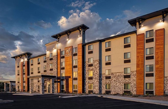 4 Rooms for Your Group – Perfect Location in Tucson
