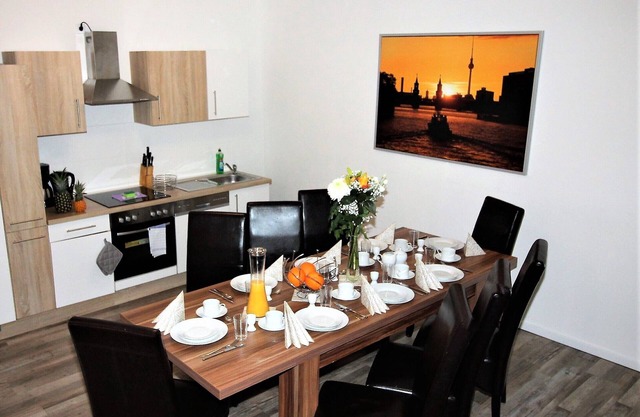 Appartement in Berlin, familienfreundlich, günstig, zentral, bis 14 Personen