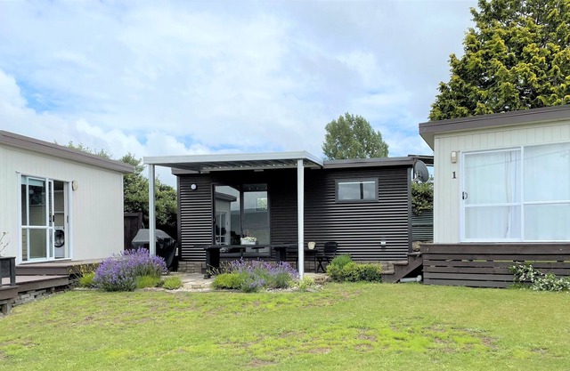 4 separate cabins with kitchen and bathroom cabin and 3 bedrooms