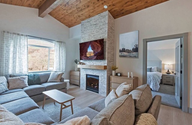 4-Star Zermatt Resort 2B2B Villa- Newly Remodeled!