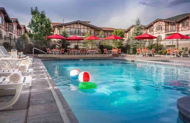 4-Star Zermatt Resort King Suite Only 15 Mins to Park City!