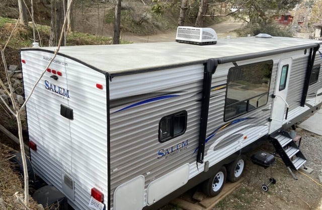 40-foot Recreational Vehicle
