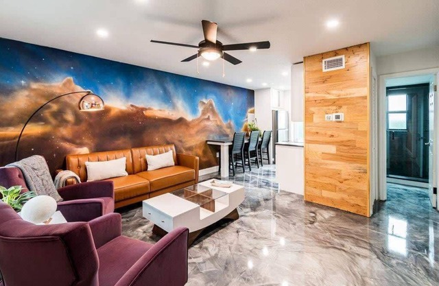 400 South - Unit A Su