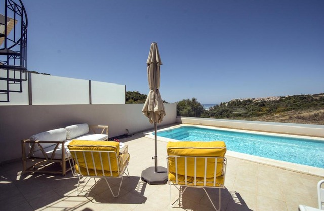 401 Villa Salemar